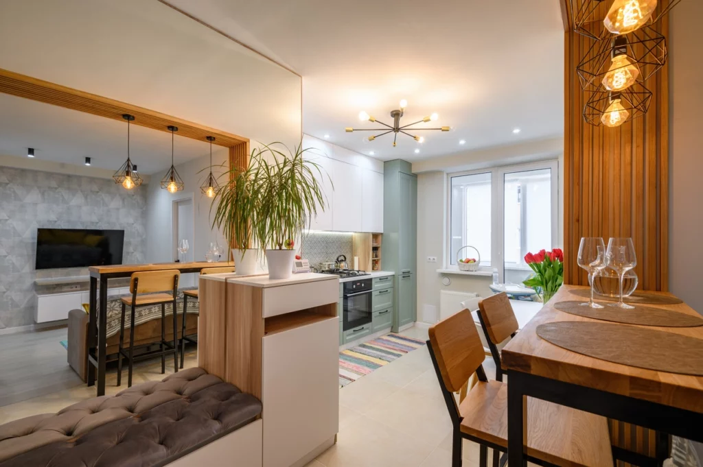 Une cuisine et une salle d'eau pratique et une bonne séparation entre les espaces de vie sont de bons compromis pour un achat studio à Paris