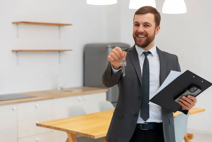 Consultation entre un investisseur non-résident et un conseiller fiscal en Espagne.