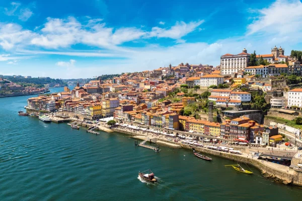 Porto est offre plusieurs atout si vous voulez savoir où investir au Portugal.