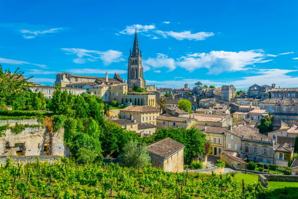 Vue agréable sur la ville de bordeaux et ses environs, montrant ses grands atouts en matière d'investissement immobilier à Bordeaux