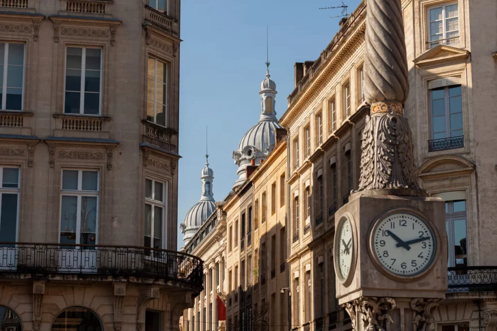 Profitez de la rentabilité de votre investissement locatif à Bordeaux.