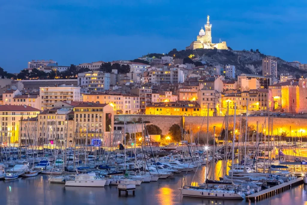 Image de la ville de Marseille qui montre une vue de superbe et époustouflante du meilleur quartier investissement locatif marseille.