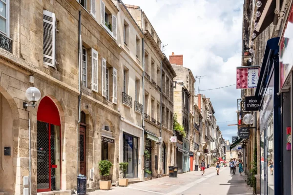 Notez les dispositifs possibles avant de commencer un investissement locatif ancien Bordeaux.